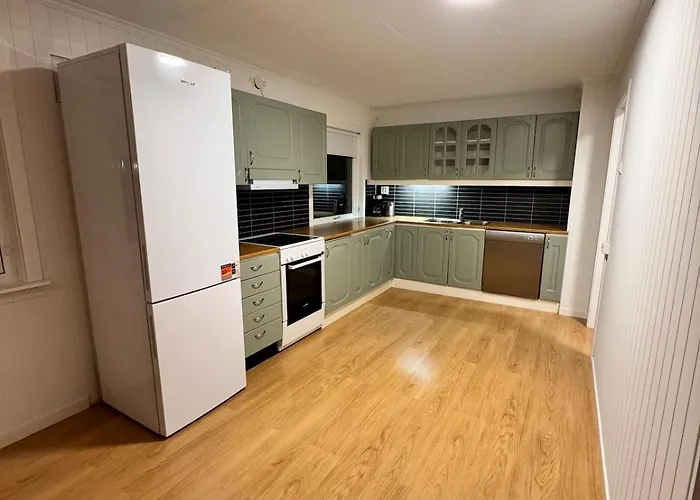 Detached House With 4 Bedrooms In A Quiet Child-friendly Area